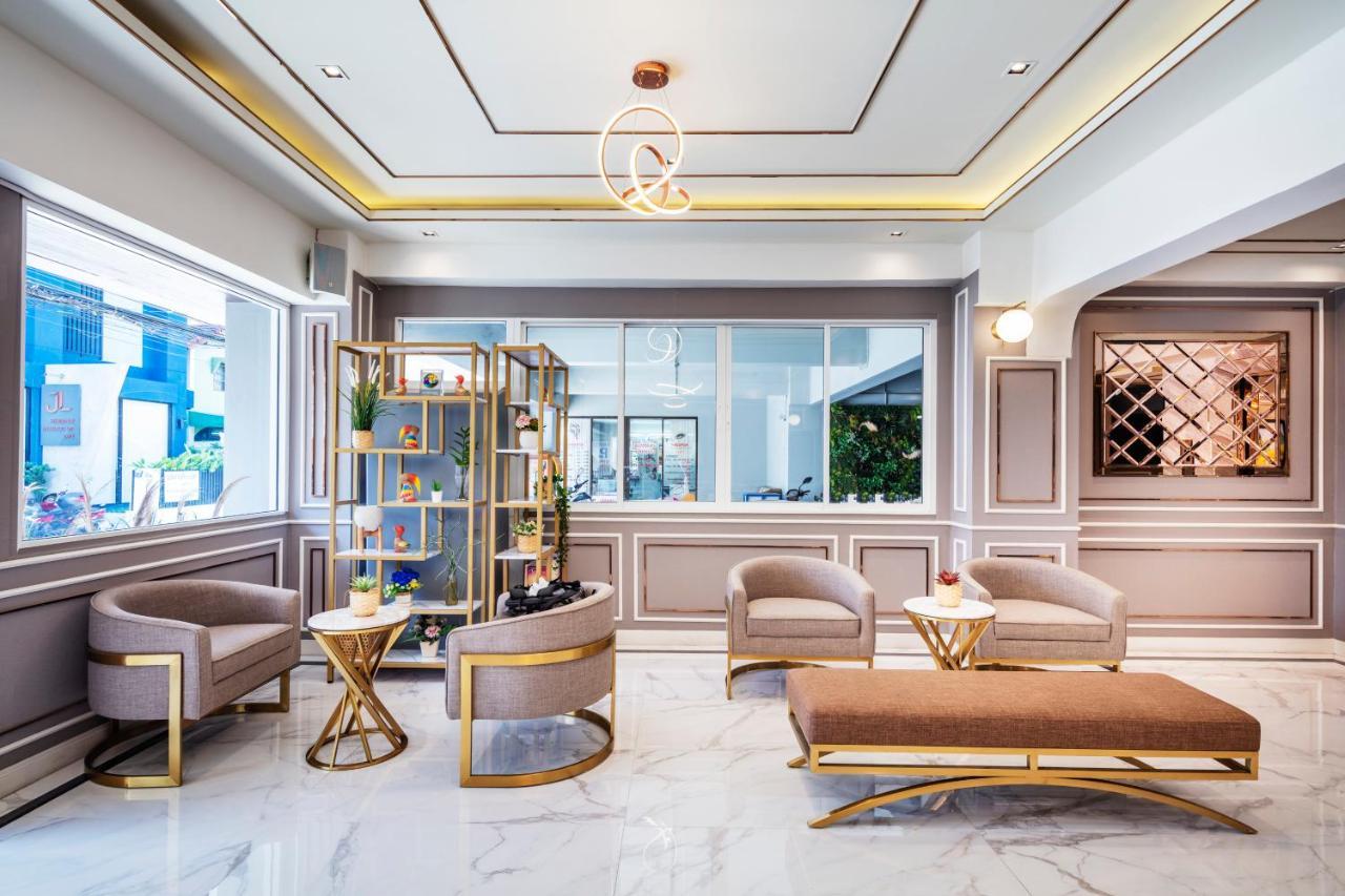 Penyos Service Apartment Bangkok Exteriör bild