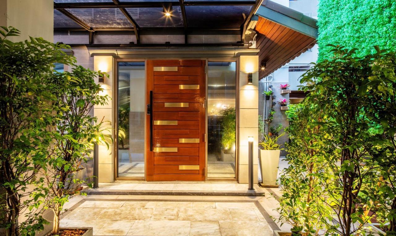 Penyos Service Apartment Bangkok Exteriör bild